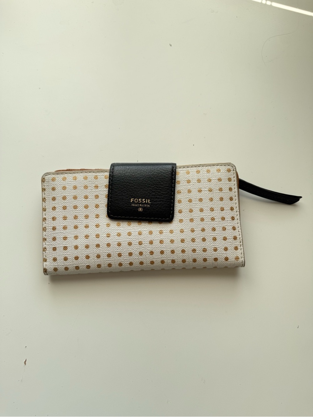 Fossil Madison Clutch White Polka Dot Continental Wallet with Black Snap